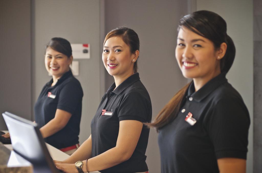 Red Planet Makati Amorsolo Makati City Esterno foto